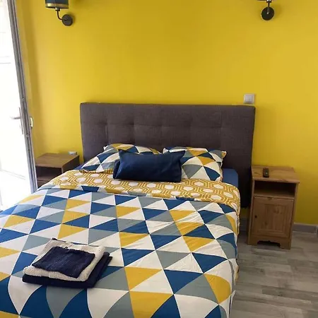 Maison Cosy Centre De 度假居 尼姆